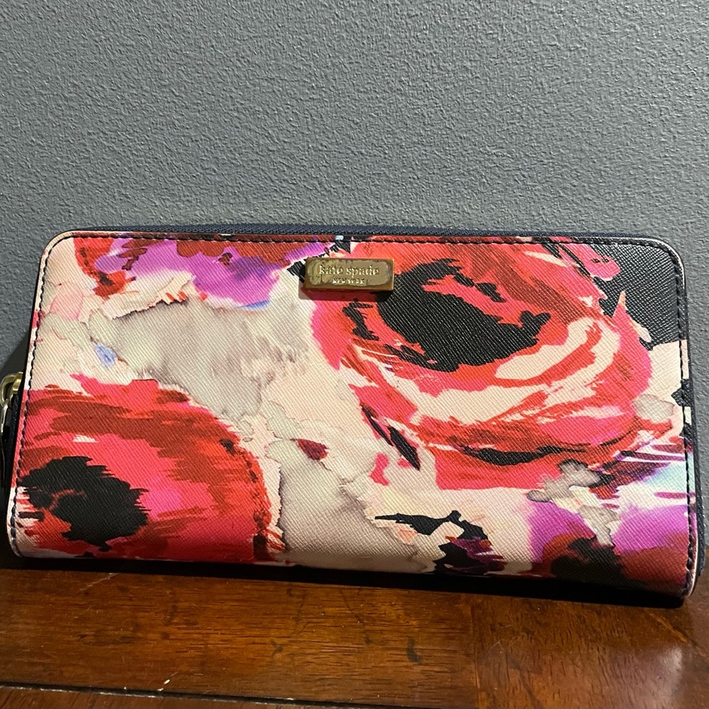 EUC Kate Spade Continental Wallet
